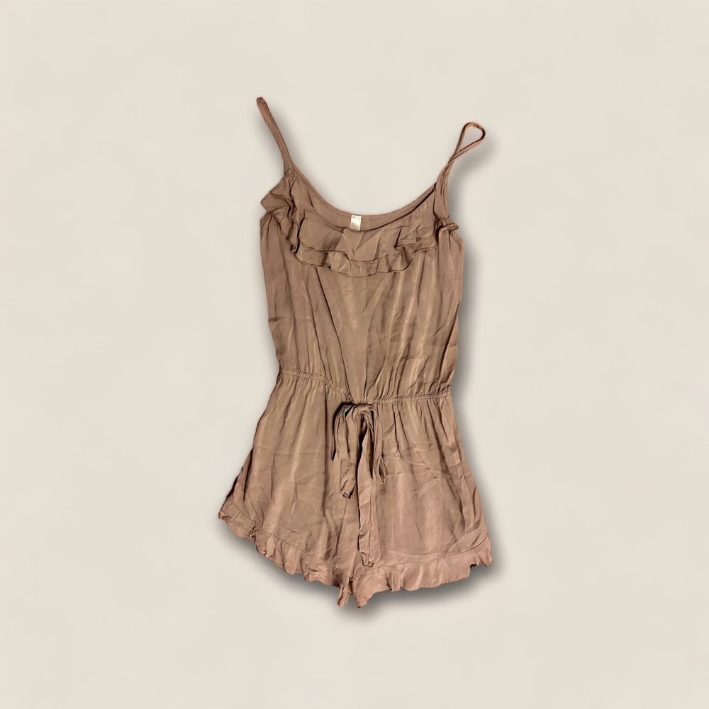EGUC Women's taupe romper with front ruffles - Size Small by Lovely Day